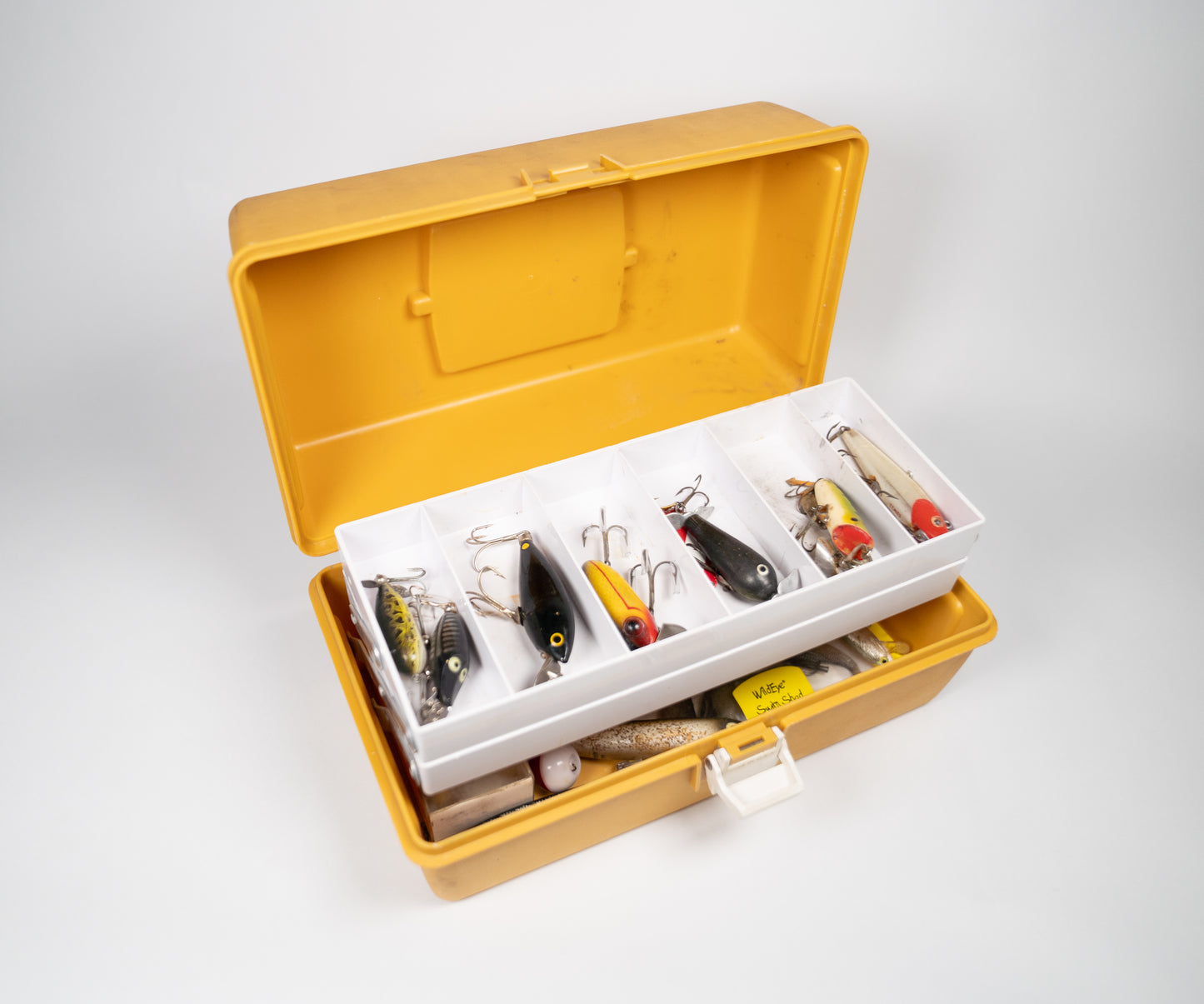 Vintage Adventurer Model 1299-7 Tackle Box (full of lures) Lot #51